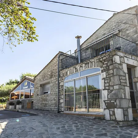 Estable - Village De Сasa de vacaciones
